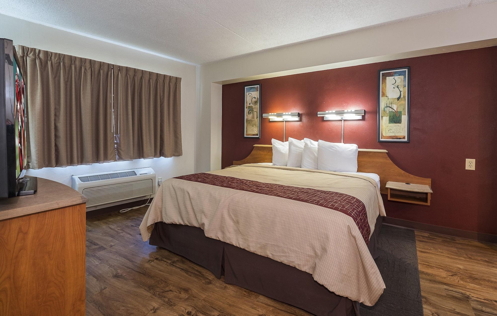 Red Roof Inn & Suites Cleveland - Elyria Exteriér fotografie