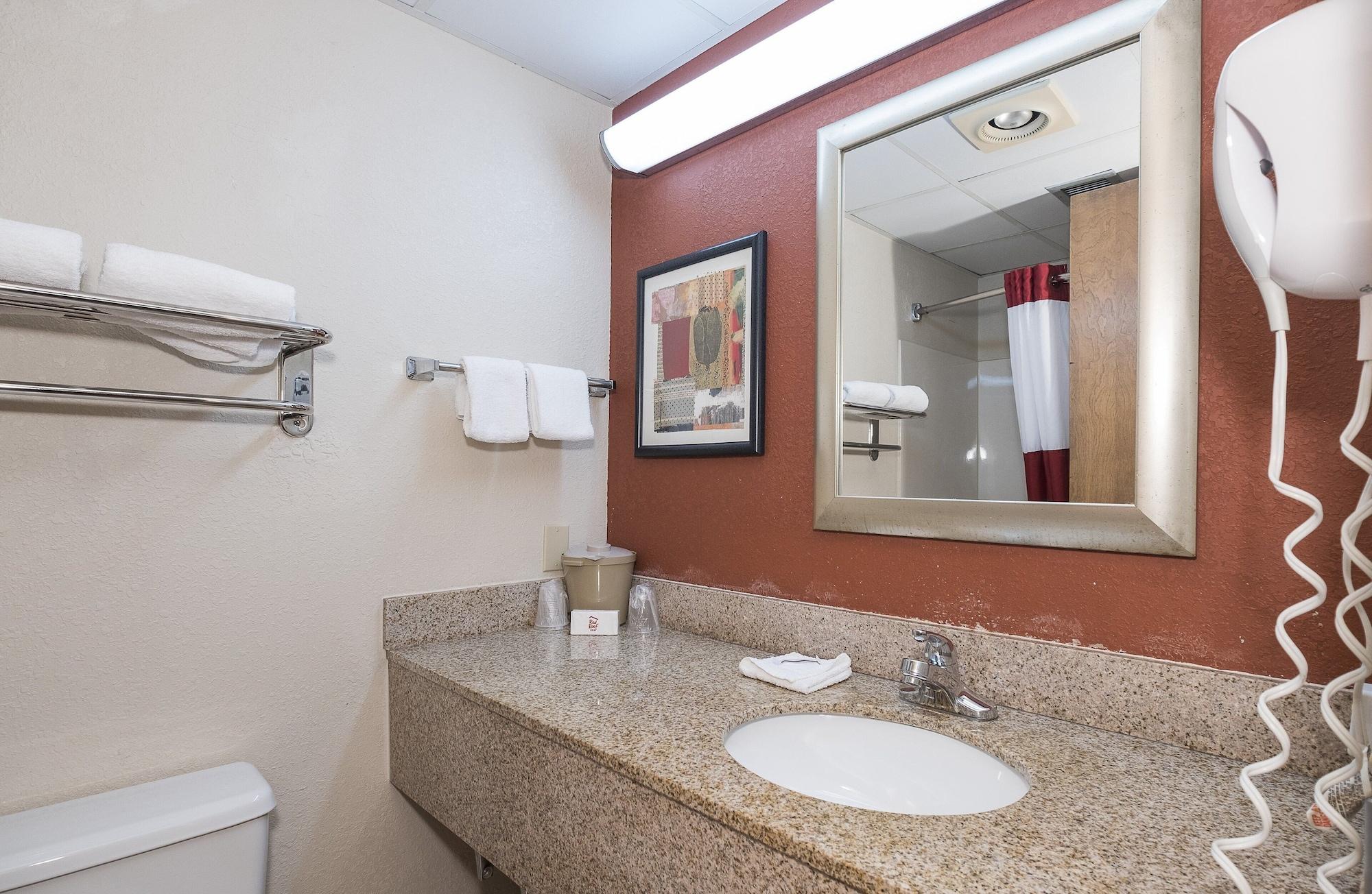 Red Roof Inn & Suites Cleveland - Elyria Exteriér fotografie