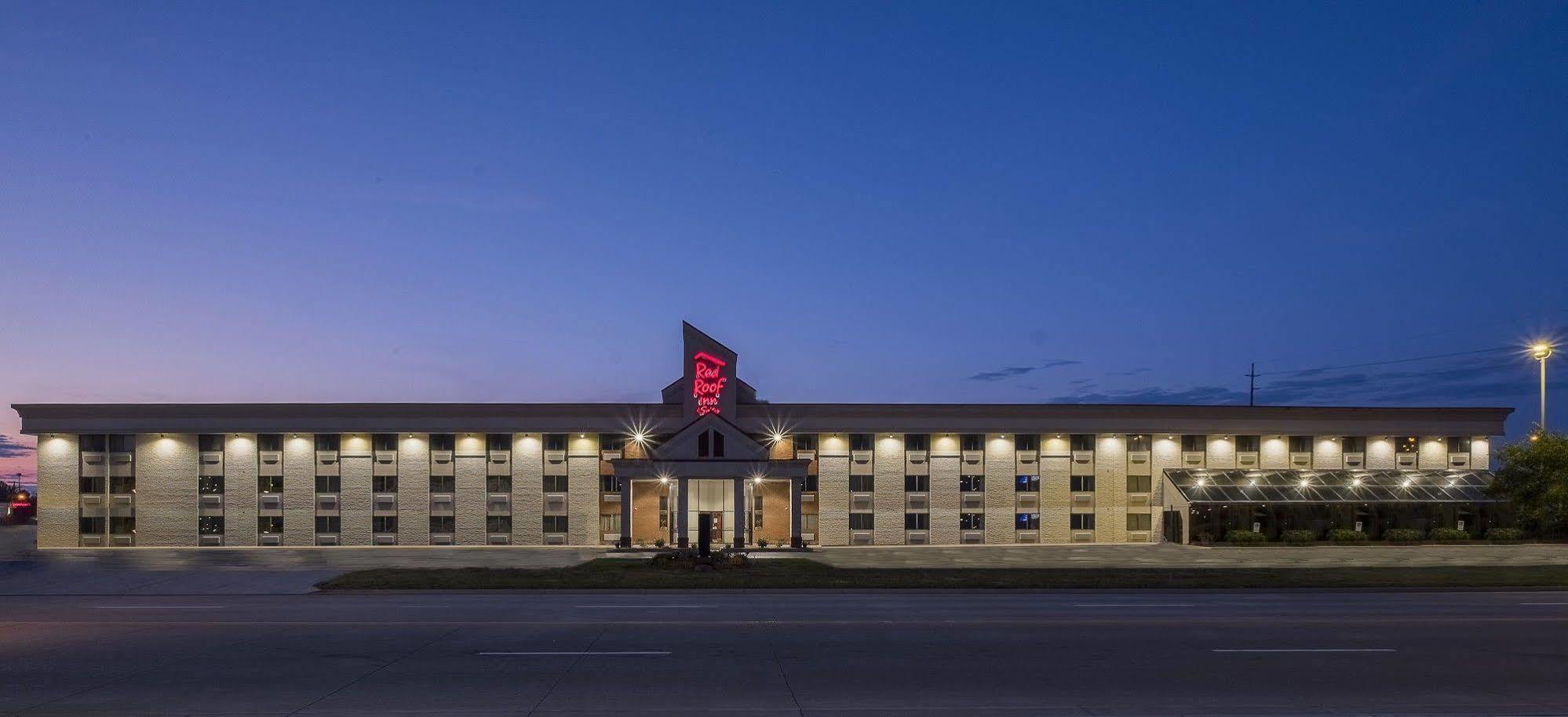 Red Roof Inn & Suites Cleveland - Elyria Exteriér fotografie